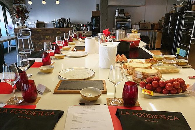 Premium Cooking Class in Designer Loft: Paella & Spanish Tapas - Practical details that affect your day