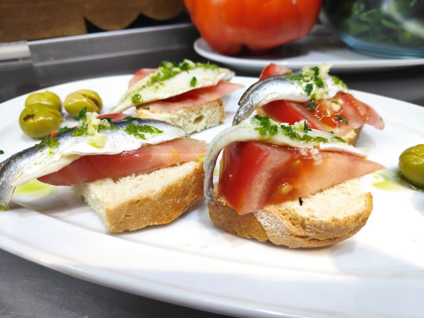 PREMIUM TAPAS TOUR: Paella, Market Tastings, and Winery - Your guide experience: English/Spanish, friendly pace, real personality