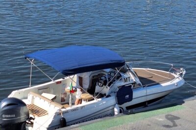 Private 6 Bridges Cruise with Tapas and Port Wine - The snack-and-wine part isn’t “just snacks”