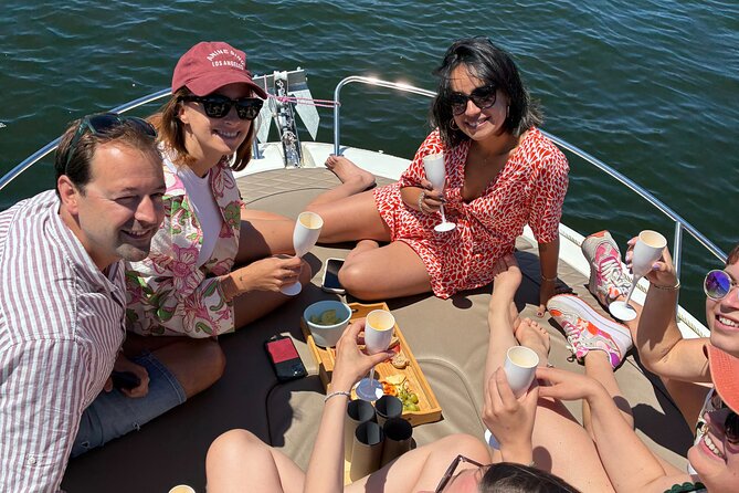Private 6 Bridges Cruise with Tapas and Port Wine - The short nature stop: Reserva Natural Estuário do Douro