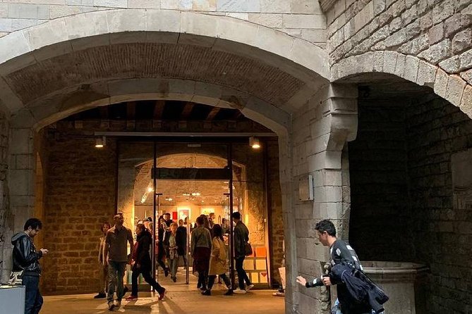 Private Barcelona Art and Tapas Walking Tour with Picasso Museum - Practical tips so you enjoy every stop