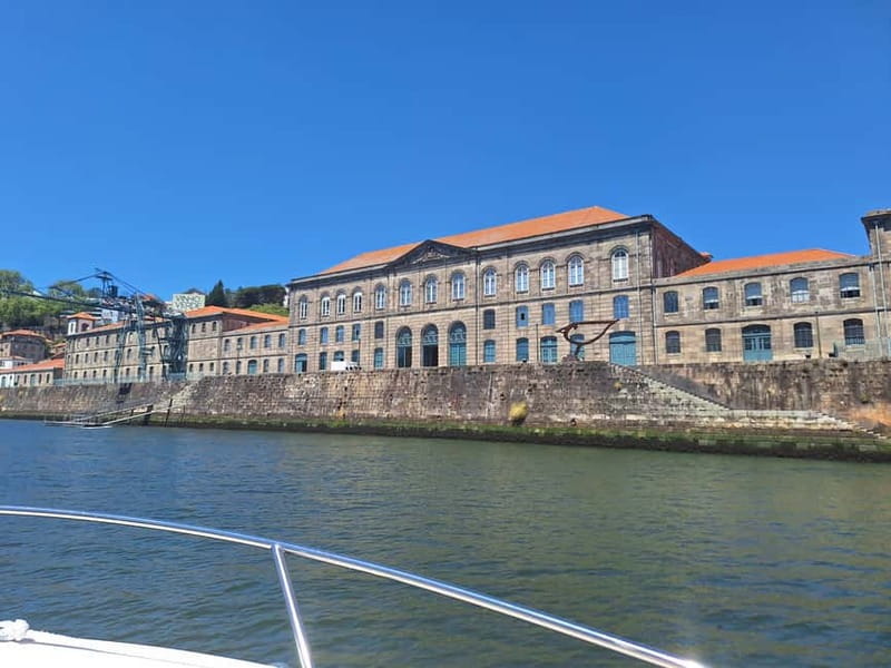 Private Boat Tour in Porto with Portuguese Tapas Option - Practical Tips for Booking Your Perfect 2 Hours