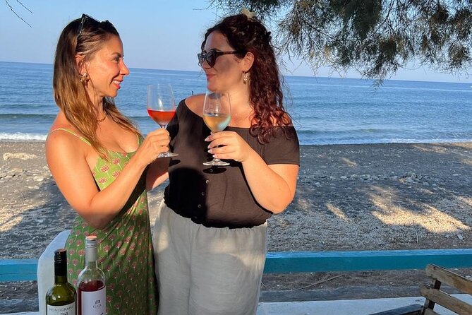 Private Sunset Wine Tour with 3 Wineries and Tapas - SantoWines for sunset: sparkling pour and individual charcuterie