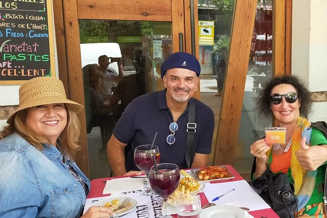 Private Tapas Walking Tour in Barcelona Modernist Area with Dinner included - Meeting at Av. Diagonal 423 at 7 PM: what to expect from the flow