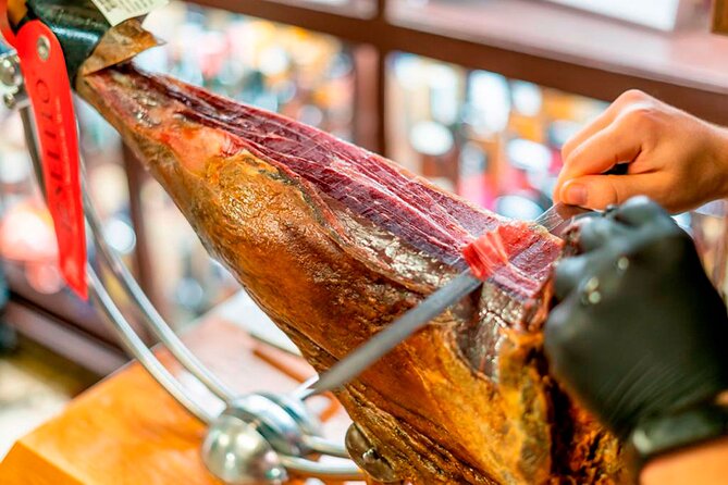 Private Tour: Tapas, Wine & Flamenco Show in Barcelona’s Old Town - Tapas and pintxos at two bars: drinks included, portions feel filling