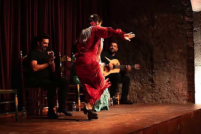 Private Tour: Tapas, Wine & Flamenco Show in Barcelona’s Old Town - Boquería tastings: seafood, sweets, and the market rhythm