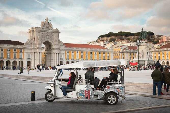 Private Tuktuk Tour with Portuguese Tapas and Wine - Miradouro Da Senhora Do Monte: The 180° View You’ll Remember