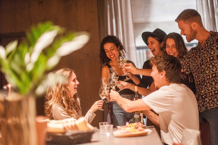 Private Wine, Tapas & Cava Experience from Barcelona - The guide experience: where this tour earns a 4.7 rating