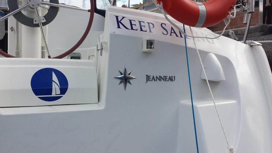 Puerto Rico: Sailing excursion with swim, drinks and tapas. - Learning to Sail: Skilled Crew and Hands-On Moments