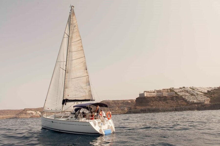 Puerto Rico: Sailing excursion with swim, drinks and tapas. - Group Size and Comfort: Private, But Not Huge