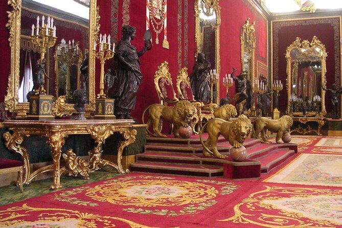Royal Palace of Madrid Guided Tour and Flamenco Show with Tapas - The Royal Palace guided tour with fast-track entry