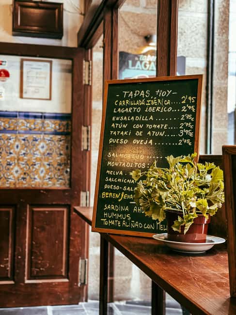 Ruzafa Food & Wine Tour: Tapas, Drinks & Local Secrets - Pacing, walking, and your drink comfort level in 2.5 hours
