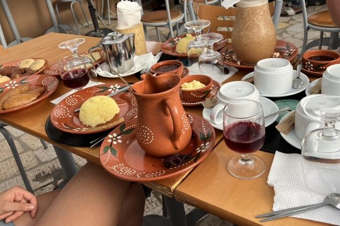 Sal island: Private Santa Maria City Tour, Street Art and Tapas - Cape Verde Arts and Souvenirs: Learning What You’re Buying