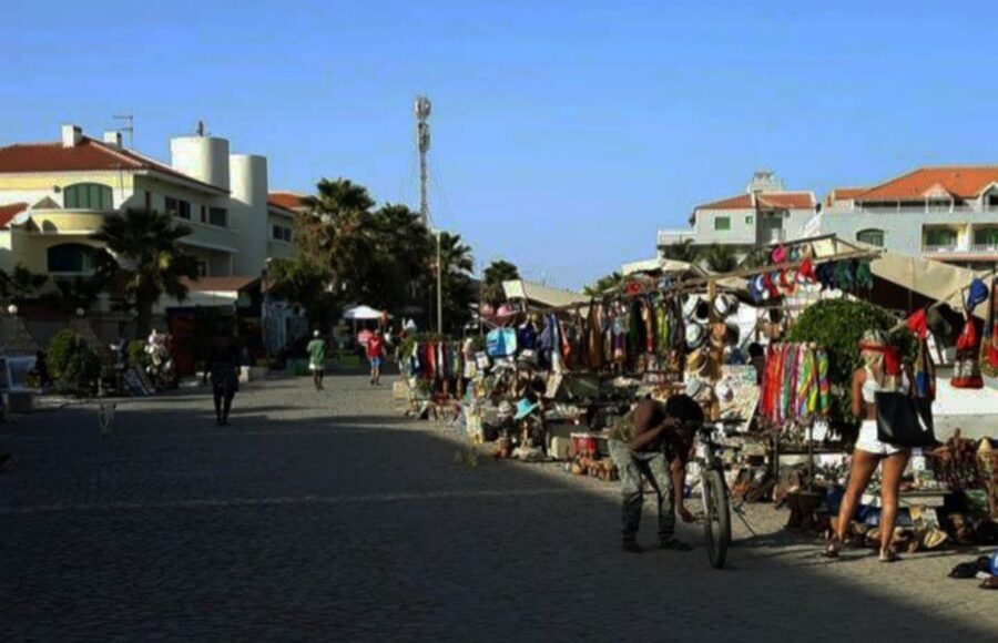 Sal island: Santa Maria city tour, street art and tapas - Why Santa Maria Street Scenes Are More Than a Beach Photo