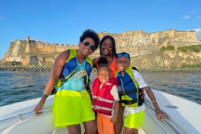 San Juan Bay Private Tour with Drinks and Tapas: 4+ people - Your first cruising landmark: La Fortaleza-style harbor views