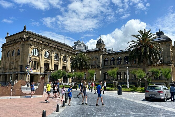 San Sebastian Food Tour: Pintxos, Drinks, and Tapas with a Local - What’s included (and why it’s set up for value)