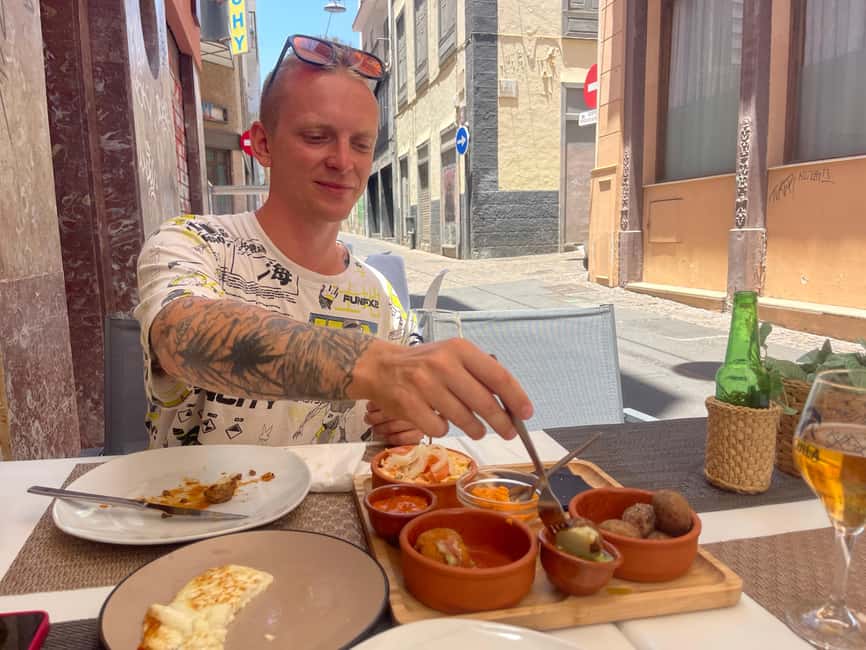Santa Cruz guided bike tour 1,5 hour + Tapas - Why Santa Cruz de Tenerife feels like a different city on wheels