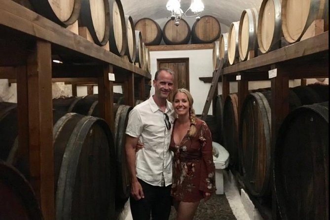 Santorini Wine Adventure with 12 Wine Tastings, Tapas and Sunset - Group Size and Your Guide: How You Actually Learn