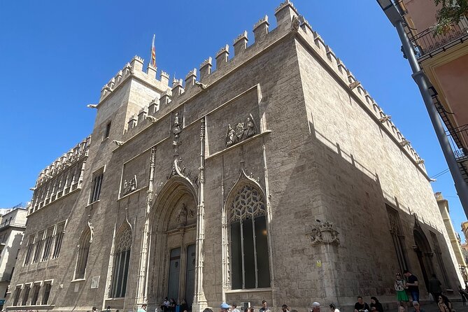 Savor Spain: Your Ultimate Tapas Tour Guide - The Monuments Part: History Without the Long Lecture