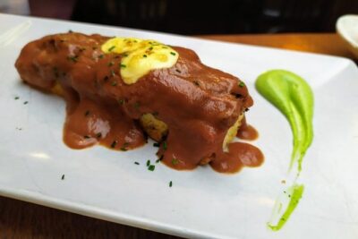 Sevilla Food Tour: Tapas, Wine, History & Traditions - Los Soportales: chicharrones, montadito, and that beer-from-the-barrel feeling