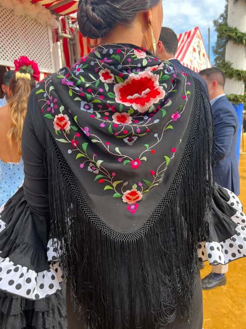Seville: April Fair Guided Walking Tour with Tapas & Drinks - Timing and Pacing: Walking Plus Sitting, Built for a 3-Hour Window