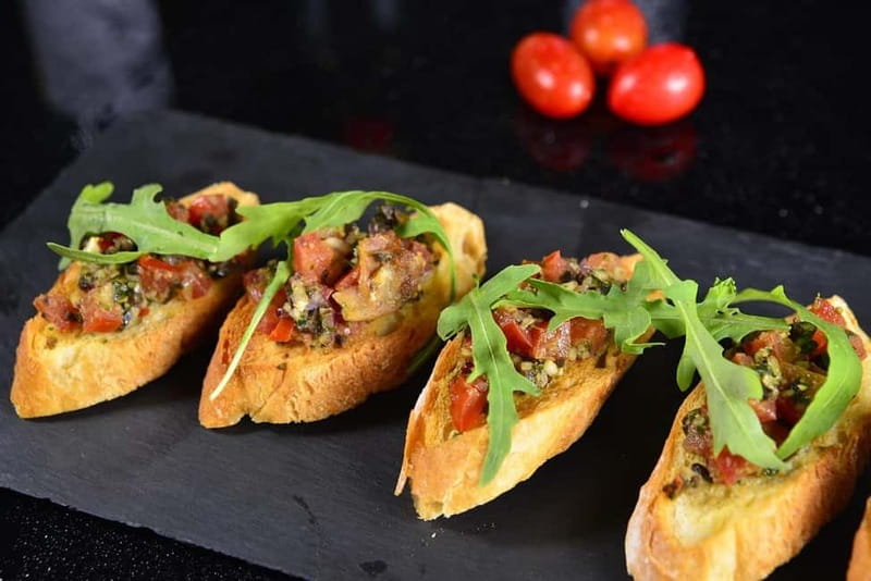 Seville: Authentic Tapas & Wine Tour with Local Expert - Start near Puerta de Jerez, not in Tourist Land