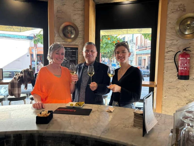 Seville: Authentic Tapas & Wine Tour with Local Expert - Comfort matters: wear shoes that can handle Seville