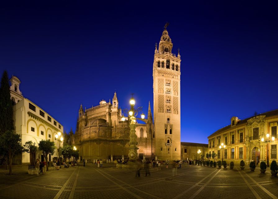 Seville: Half-Day Flamenco & Tapas Night - Triana in four hours: how the evening actually unfolds