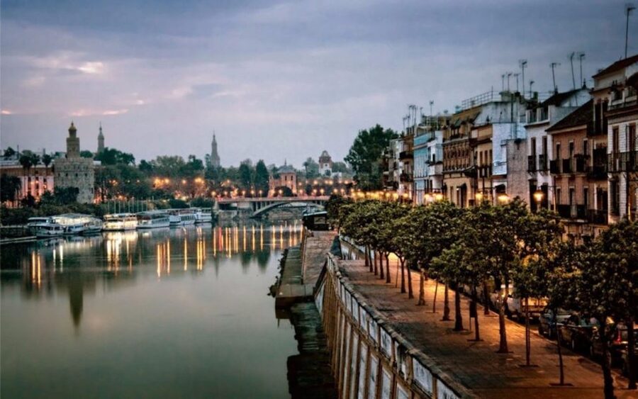 Seville: Half-Day Flamenco & Tapas Night - Meeting at Plaza de Altozano (and what to do if your start point differs)