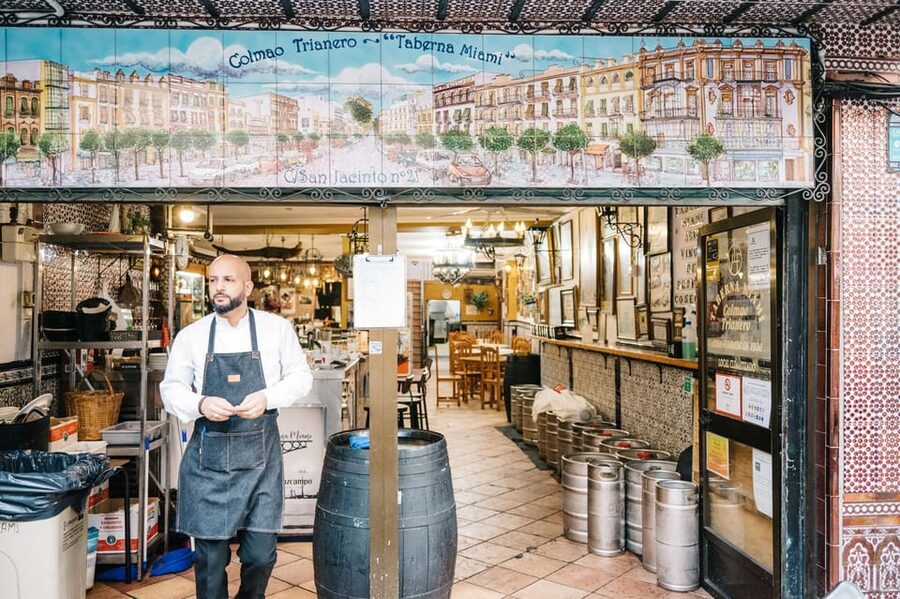 Seville: Private Tapas & History Tour in Triana Neighborhood - Price and timing: what you’re paying for in 3 hours