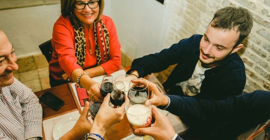 Seville: Small Group Jewish Quarter Tour with Tapas & Drinks - Tapas at El Rincón de Murillo: 3 courses, 2 drinks, and an underground surprise