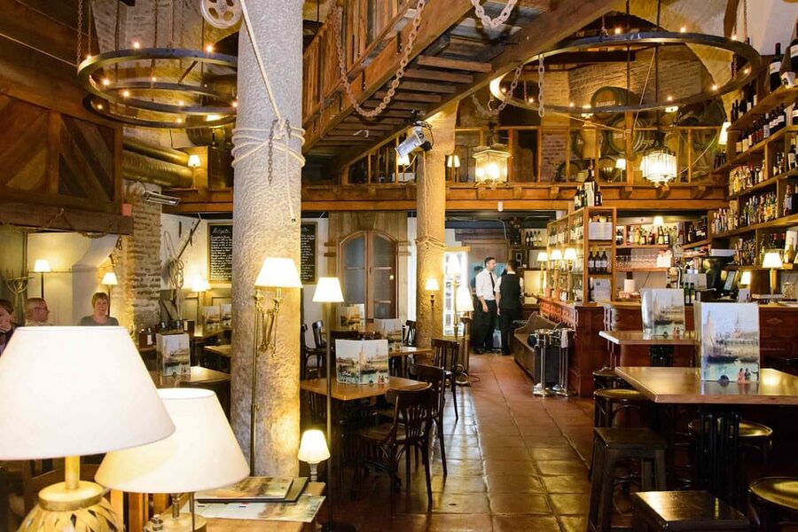 Seville: Tapas Dinner and Flamenco Show - Key highlights to know before you go