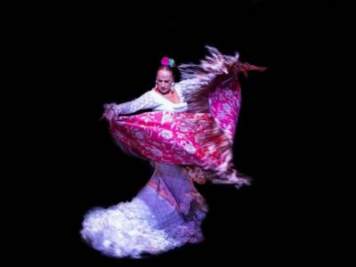 Seville: Tapas Dinner and Flamenco Show - Petit Comite at 19:30: starting your tapas night in the right place