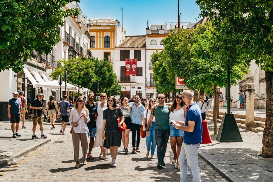Seville: Tapas, Taverns and History Guided Walking Tour - Stop Three at Taberna Álvaro Peregil: manzanilla sherry and a proper plate-and-plate dinner
