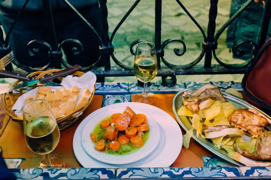Seville: Tapas Tour Across the River in Triana - Why this Seville tapas walk works: Triana on foot, not by bus