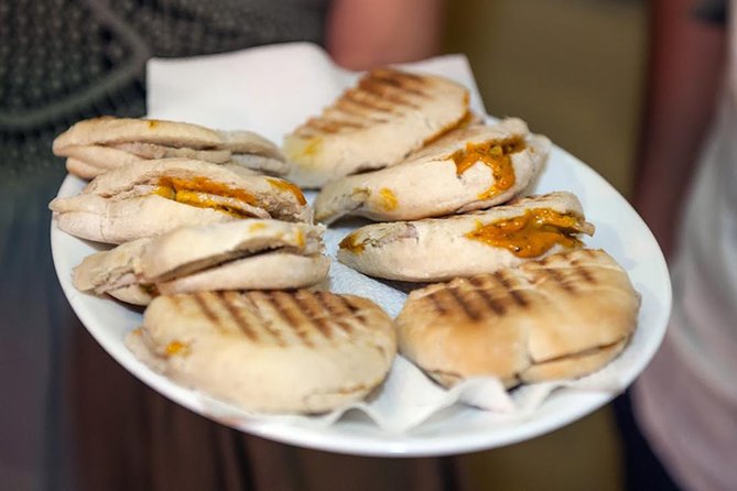 Seville Ultimate Food Tour - Freiduría La Isla: Fresh Fried Fish, Adobo Marinade, and Dry Wine
