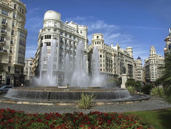 Shore Excursion: City Tour with Tapas in 11th Century Monument - Key highlights worth planning around