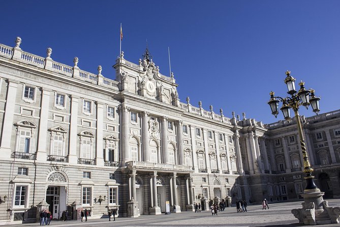 Skip-the-line Madrid Royal Palace with tapas tasting & Retiro Park - Tapas at Mercado Jamón Ibérico: great idea, but plan the logistics