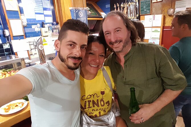 Small Group Tapas Tour in Madrid - Plaza Mayor at 7pm: where the night’s energy starts
