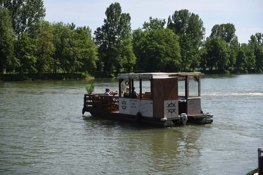 Stuttgart: Exklusive Floßboote Finne & Fischle - River Time in Stuttgart: What a 2-Hour Floßboot Day Actually Feels Like
