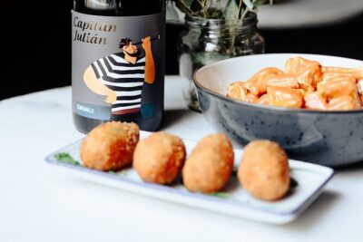 Tapas & Paella Experience | 3 Local places | Meet Travelers - Stop 1: Three Valencian Tapas at a Local Tapas Restaurant