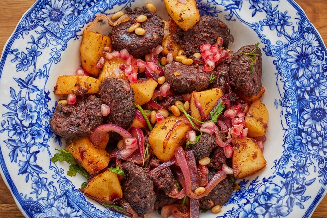 Tapas & Sherry an Andalucian Gourmet Experience. - The meal rhythm: from terrace to patio to the log fire