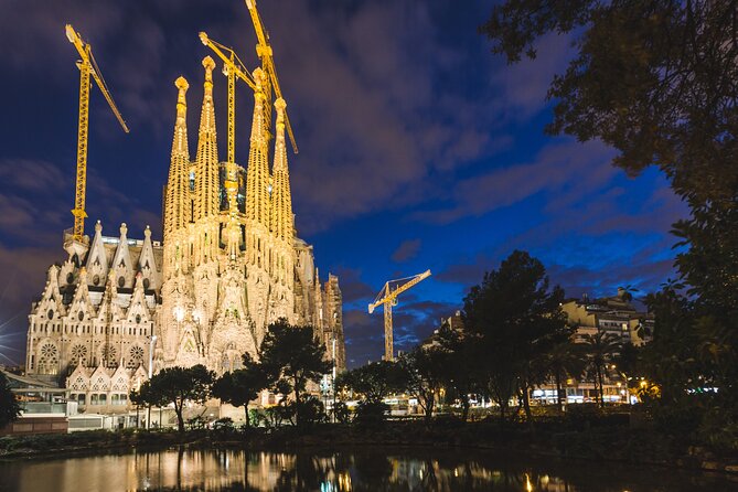 Tapas & Sidecar Motorcycle Barcelona Tour - Arc de Triomf, Old Port, La Rambla: Big Sights Without the Long Wait