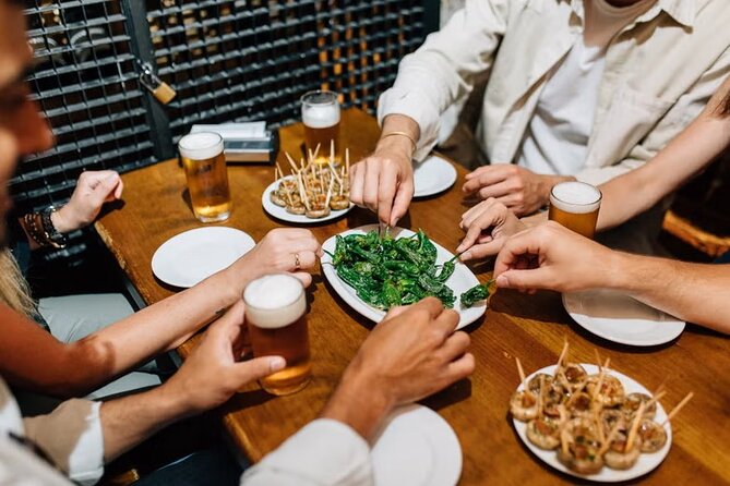 Tapas tasting with drinks at Santiago Old Town - Why This Santiago 8 p.m. Tapas Night Works