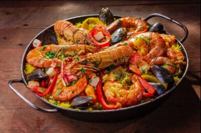 Tapas Tour Paella and Malaga market with Official Guide - Starting at the right point: where you meet and why it matters