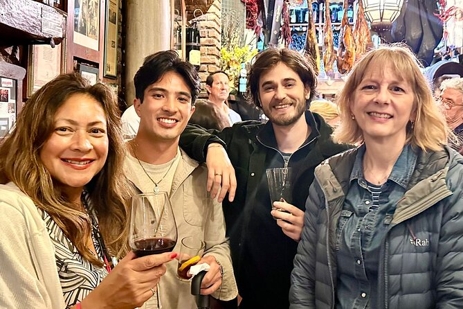 Tapas&Tours with Leo - Tasting Culture and History - The Granada history and culture part (without turning it into a lecture)