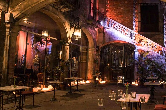 Tapas, Wine and Flamenco Private Tour in Barcelona - Walking Placa Reial and the Barri Gòtic With a Real Guide