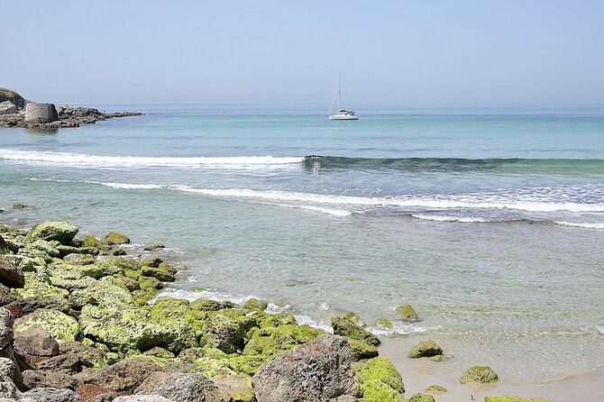 Tarifa Sailing and Snorkeling Excursion with tapas and drinks - Tapas and drinks on deck: what’s actually served