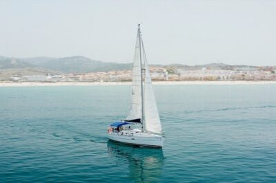 Tarifa Sailing and Snorkeling Excursion with tapas and drinks - Snorkeling near the island with masks, scooter, and wetsuit options