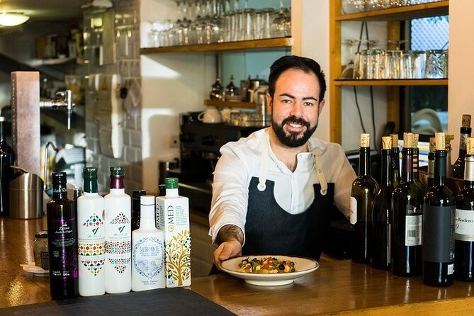 The Granada Evening Tapas Crawl by Food Lover Tour - Key things to know before you go